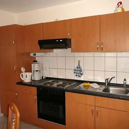 Ruegen 235 * Alt Reddevitz